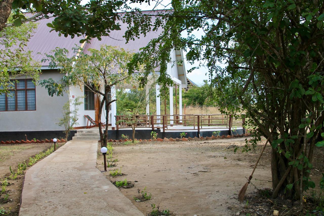 Villa Camp Bastian Mikumi Exterior foto